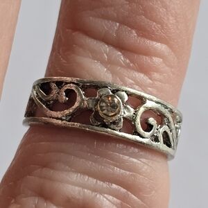 Flower toe ring silver tone adjustable clear  gem